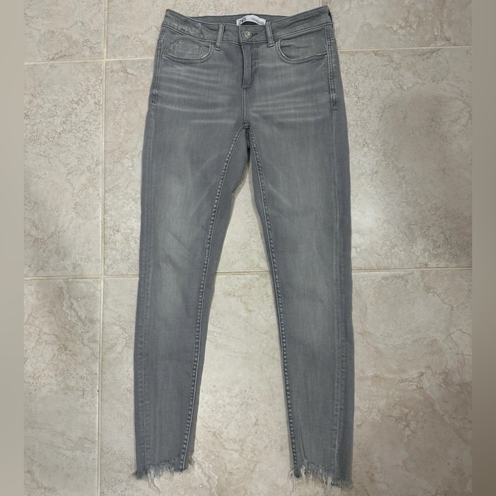 Zara Denim Skinny Distressed Hem Jeans